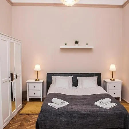Apartment Fullmoon 1 Szeged